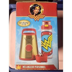 Rare Wonder Woman Personal Travel Blender DC Official